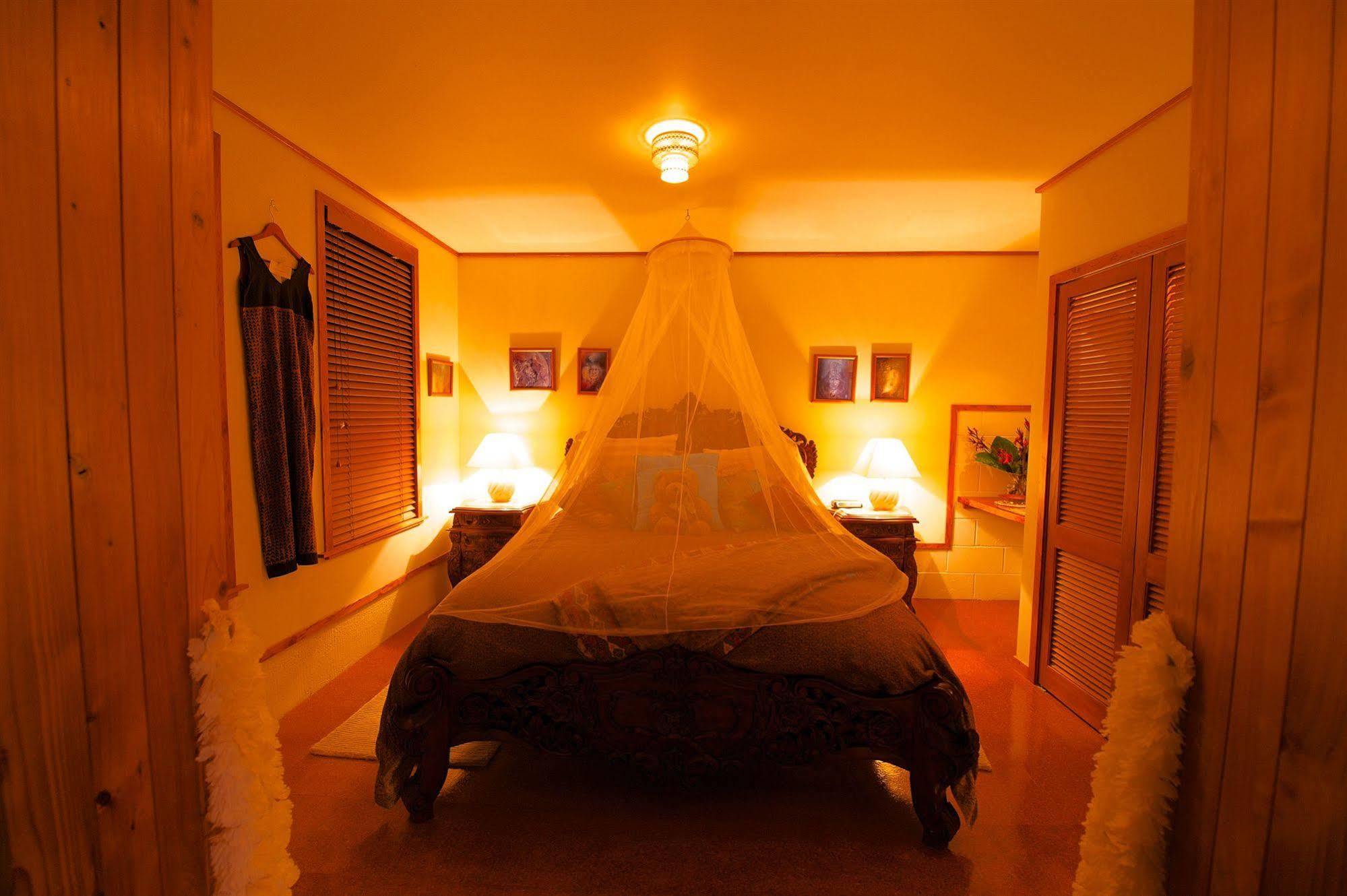 Bethells Beach Cottages Екстер'єр фото