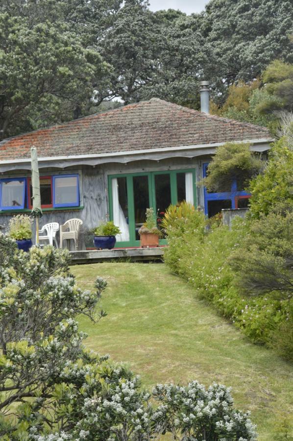 Bethells Beach Cottages Екстер'єр фото
