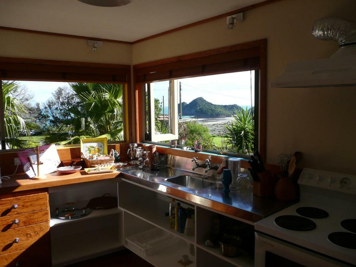 Bethells Beach Cottages Екстер'єр фото